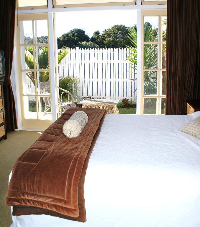 Warkworth Lodge Room photo